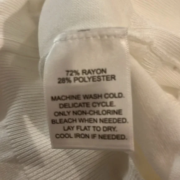 Madison Grey New York white sweater turtleneck - Picture 6 of 6